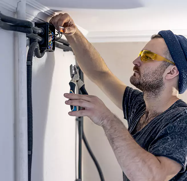 Why Florida City, FL Homeowners Choose Florida City Air Duct Cleaning Pro for HVAC UV Light Installation?